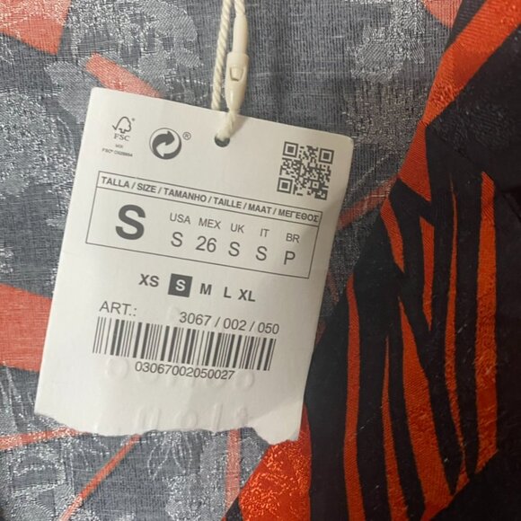 Zara blouse button down red black size S long sleeve satin feel NWT - Picture 3 of 6